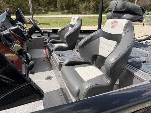 Slide: The Image of Lowe Favorite 198 2022 - 10