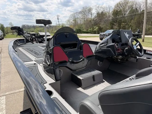 Slide: The Image of Lowe Favorite 198 2022 - 11