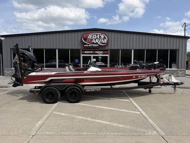 The Image of Skeeter ZX225 2015 - 1