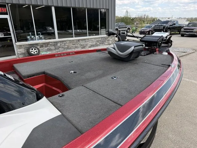 Slide: The Image of Skeeter ZX225 2015 - 7