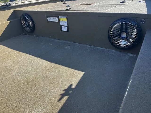 Slide: The Image of Avid 18 Rogue SC 2024 - 11