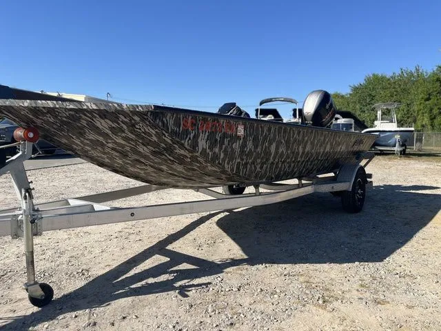 Slide: The Image of Avid 18 Rogue SC 2024 - 4