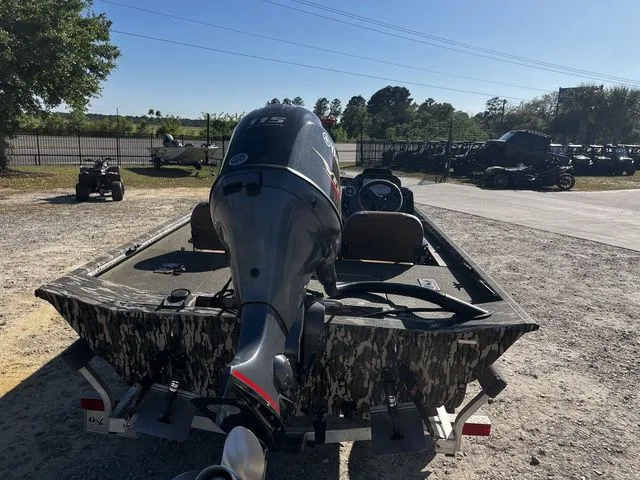 Slide: The Image of Avid 18 Rogue SC 2024 - 8