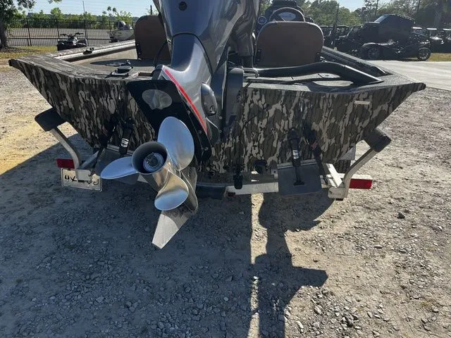 Slide: The Image of Avid 18 Rogue SC 2024 - 9