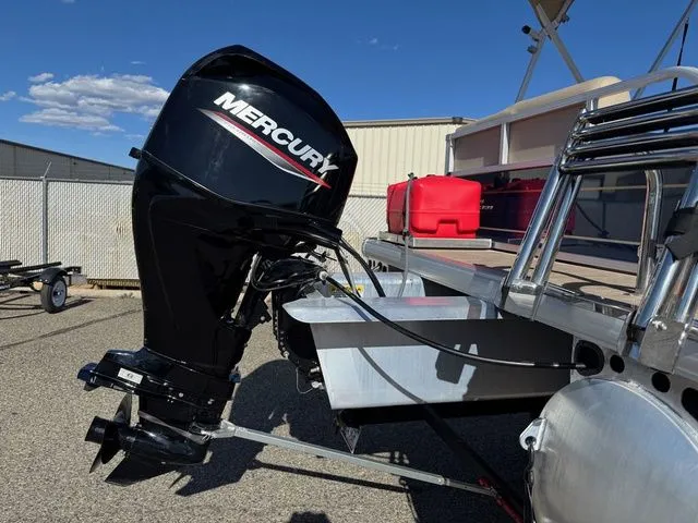 Slide: The Image of Sun Tracker Bass Buggy 16 XL Select 2024 - 11