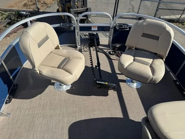 Slide: The Image of Sun Tracker Bass Buggy 16 XL Select 2024 - 18