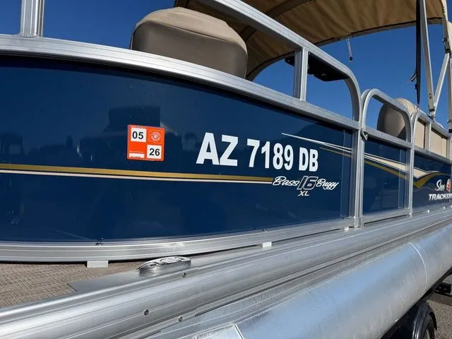 Slide: The Image of Sun Tracker Bass Buggy 16 XL Select 2024 - 35