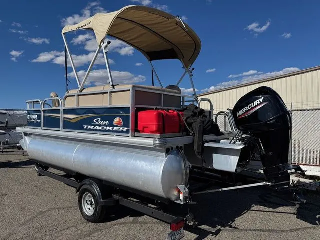 Slide: The Image of Sun Tracker Bass Buggy 16 XL Select 2024 - 37