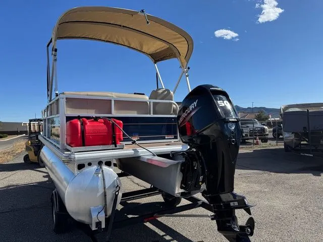 Slide: The Image of Sun Tracker Bass Buggy 16 XL Select 2024 - 7