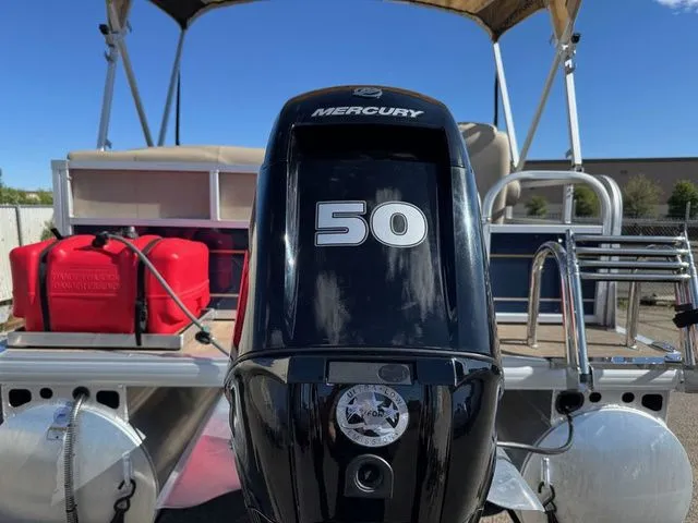 Slide: The Image of Sun Tracker Bass Buggy 16 XL Select 2024 - 8