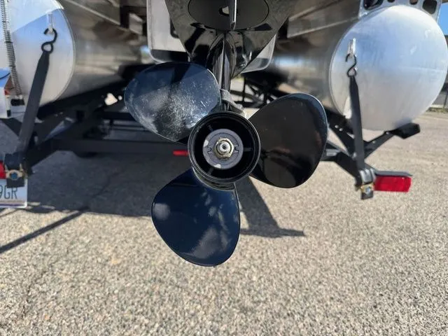 Slide: The Image of Sun Tracker Bass Buggy 16 XL Select 2024 - 9