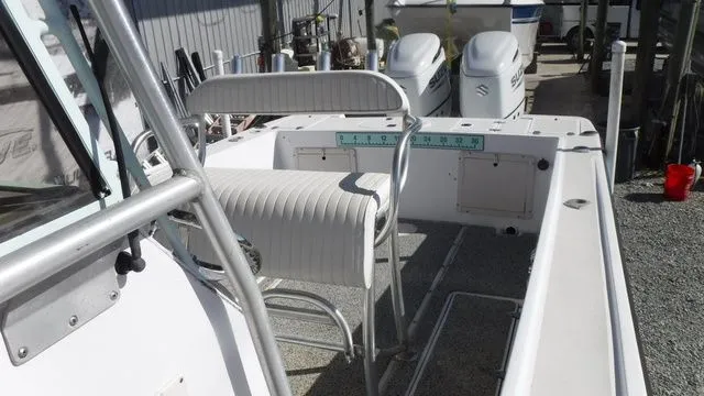 Slide: The Image of Mako 282 Center Console 1995 - 16