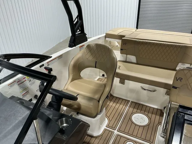 Slide: The Image of Bayliner VR5 Bowrider 2022 - 11