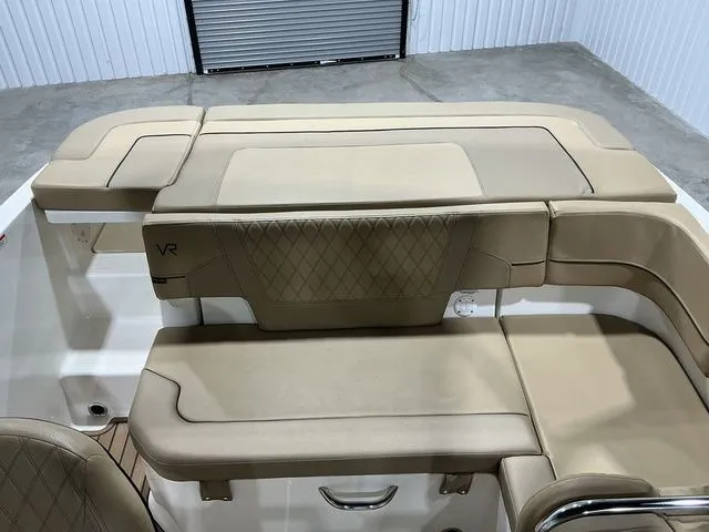 Slide: The Image of Bayliner VR5 Bowrider 2022 - 12