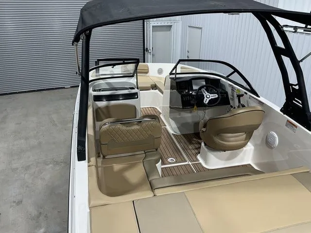 Slide: The Image of Bayliner VR5 Bowrider 2022 - 23
