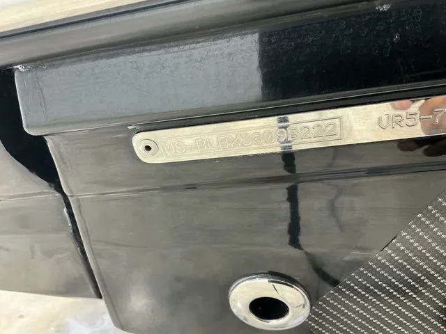 Slide: The Image of Bayliner VR5 Bowrider 2022 - 25