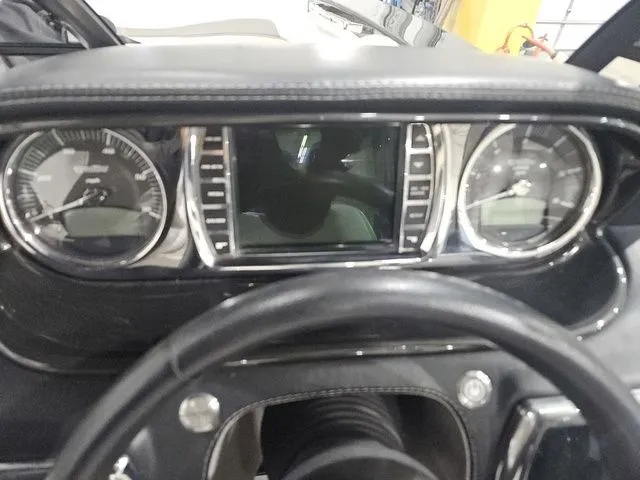 Slide: The Image of Malibu 22mxz 2012 - 12