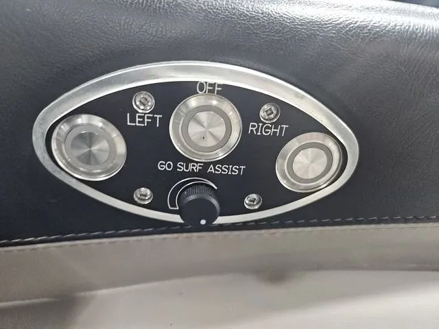 Slide: The Image of Malibu 22mxz 2012 - 13