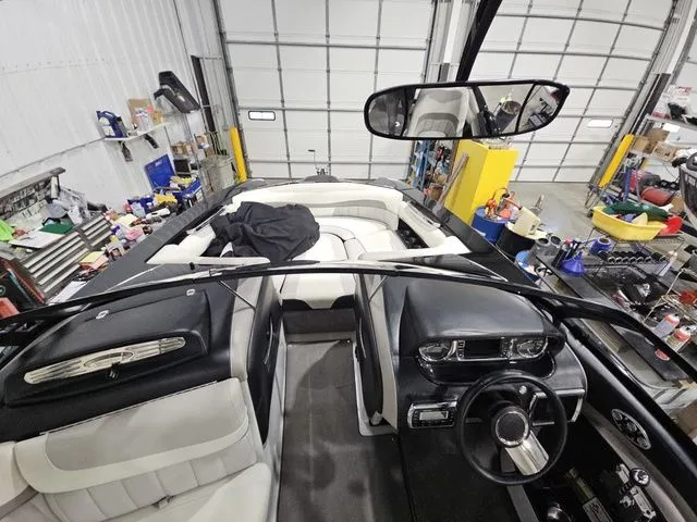 Slide: The Image of Malibu 22mxz 2012 - 17