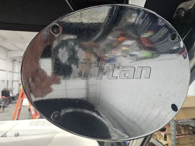 Slide: The Image of Malibu 22mxz 2012 - 19