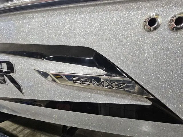 Slide: The Image of Malibu 22mxz 2012 - 20