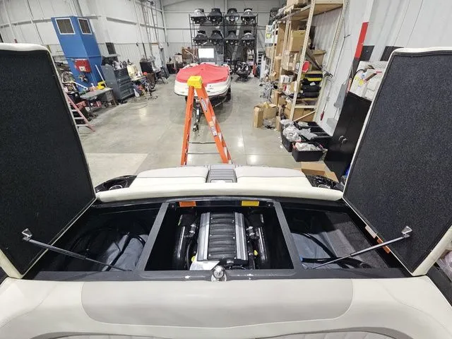 Slide: The Image of Malibu 22mxz 2012 - 23