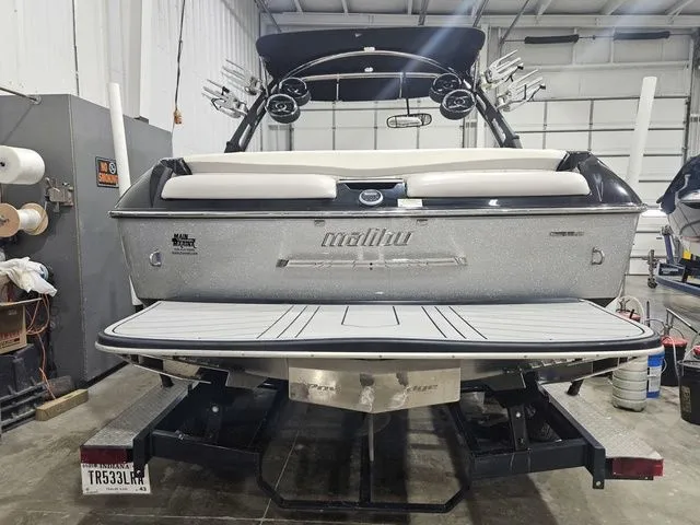 Slide: The Image of Malibu 22mxz 2012 - 7