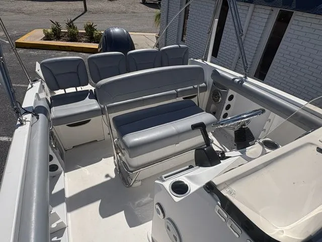 Slide: The Image of Hurricane CC 19 OB 2016 - 13