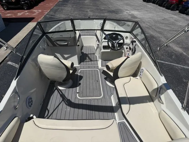 Slide: The Image of Stingray 191 DC 2021 - 6