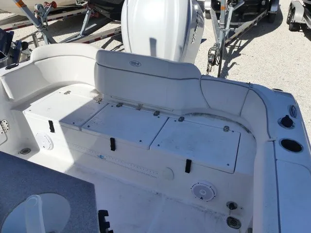 Slide: The Image of Sea Hunt Ultra 239 SE 2023 - 12