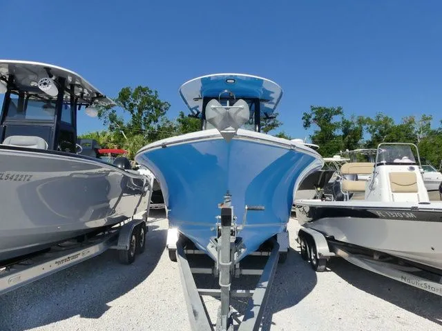 Slide: The Image of Sea Hunt Ultra 239 SE 2023 - 3