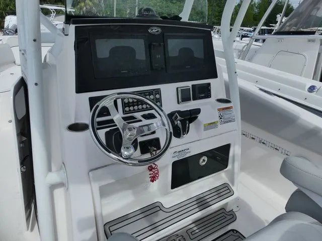 Slide: The Image of Sea Fox 288 Commander 2021 - 9