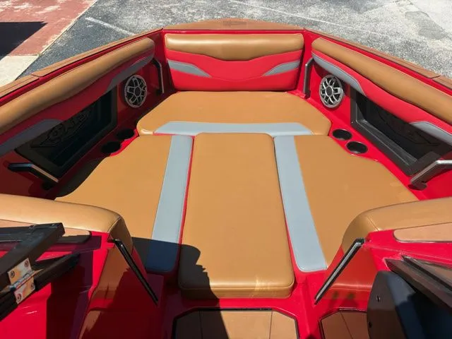 Slide: The Image of Axis Wake Research T250 2022 - 6