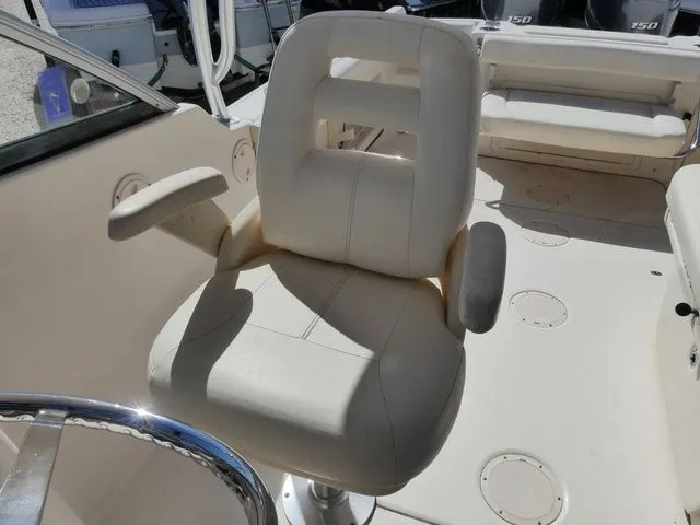 Slide: The Image of Grady-White Freedom 255 2016 - 12