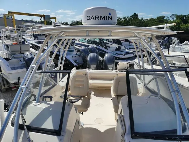 Slide: The Image of Grady-White Freedom 255 2016 - 17