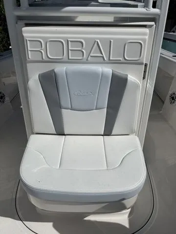 Slide: The Image of Robalo R230 Center Console 2026 - 16