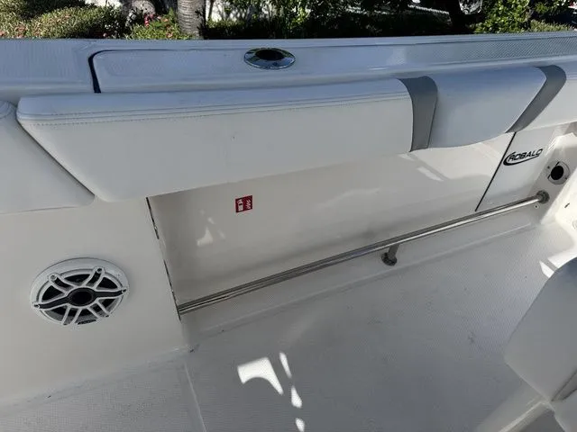 Slide: The Image of Robalo R230 Center Console 2026 - 21