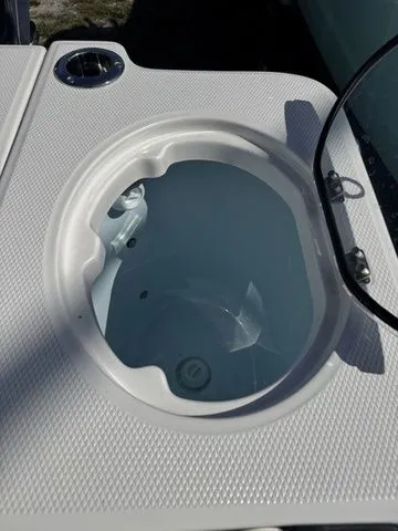 Slide: The Image of Robalo R230 Center Console 2026 - 25