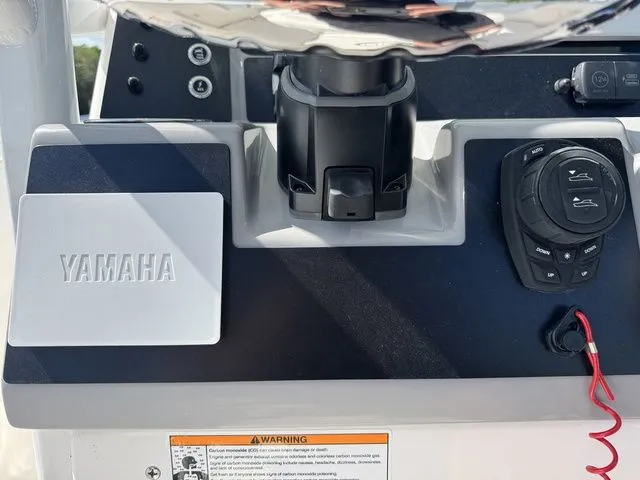 Slide: The Image of Robalo R230 Center Console 2026 - 29