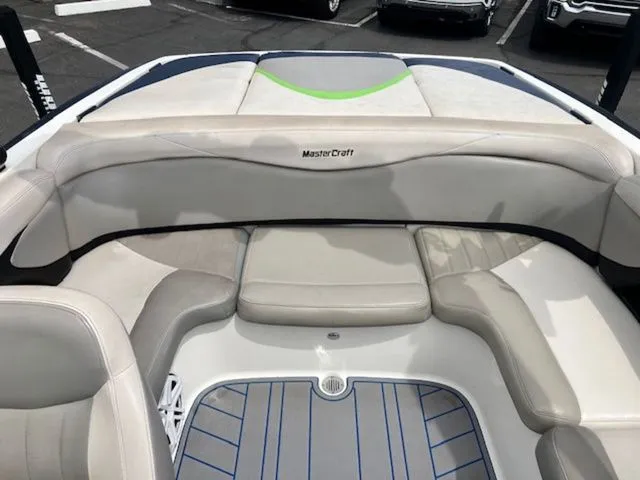 Slide: The Image of MasterCraft XStar 2008 - 15