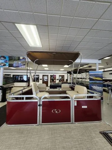 Slide: The Image of Paddle King Lo Pro Angler No Console 2026 - 3