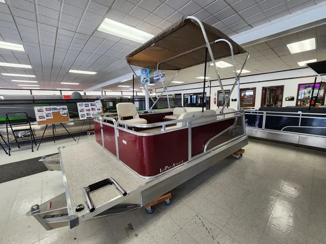 Slide: The Image of Paddle King Lo Pro Angler No Console 2026 - 4