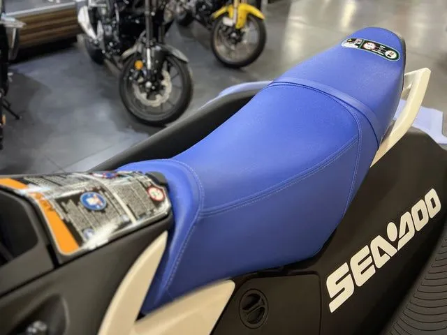 Slide: The Image of Sea-Doo Spark 2026 - 18