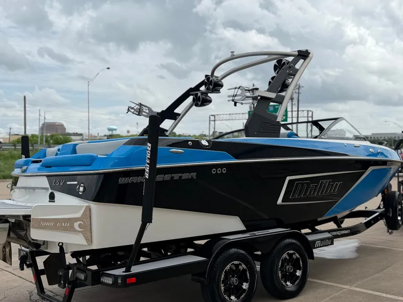 Slide: The Image of Malibu Wakesetter 22 LSV 2019 - 5