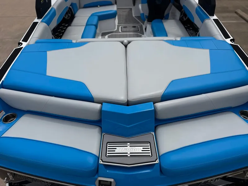 Slide: The Image of Malibu Wakesetter 22 LSV 2019 - 8