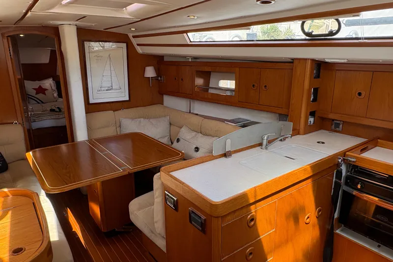 Slide: The Image of 2008 Wauquiez Centurion 40s salon - 28