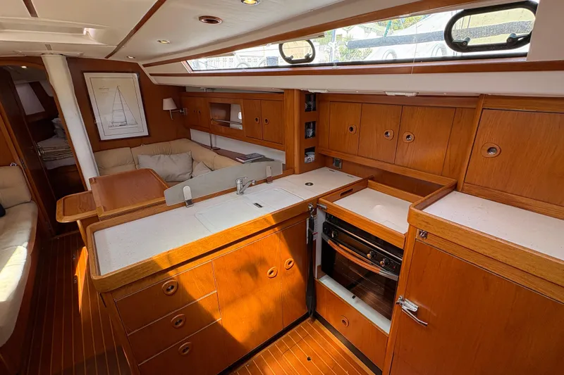 Slide: The Image of 2008 Wauquiez Centurion 40s galley - 38