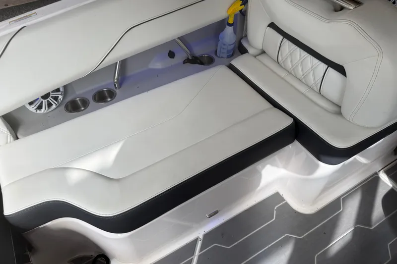 Slide: The Image of PAC LC-1 level control knob in 2021 Regal LS4 Surf boat. - 28