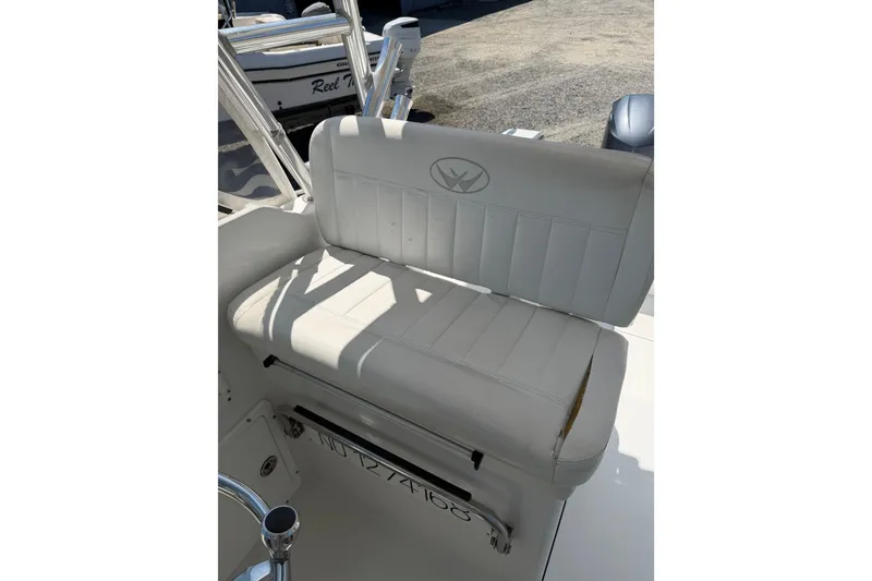 Slide: The Image of White leather seat on 2008 Southport 28 Tournament Express boat. - 15