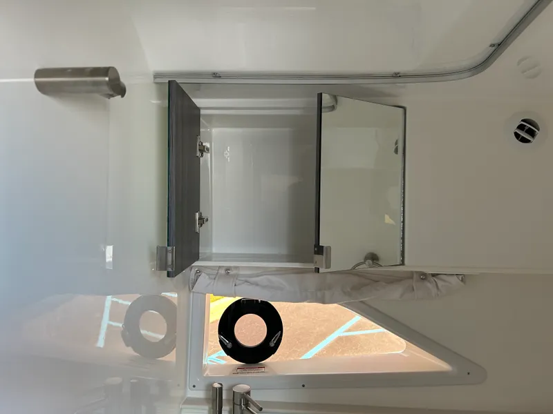 Slide: The Image of Sea Ray Sundancer 320 2027 - 34